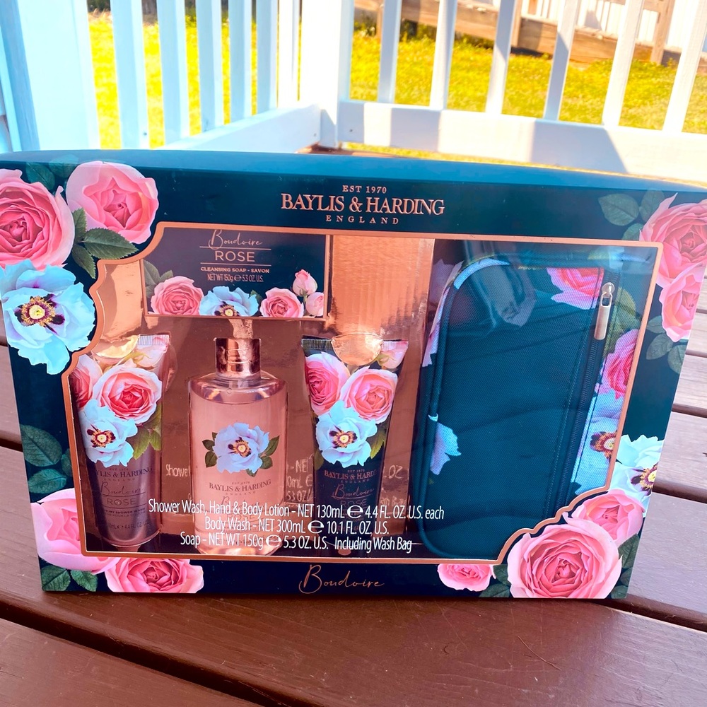 Women’s Luxury Bath Gift Set Boudoire England